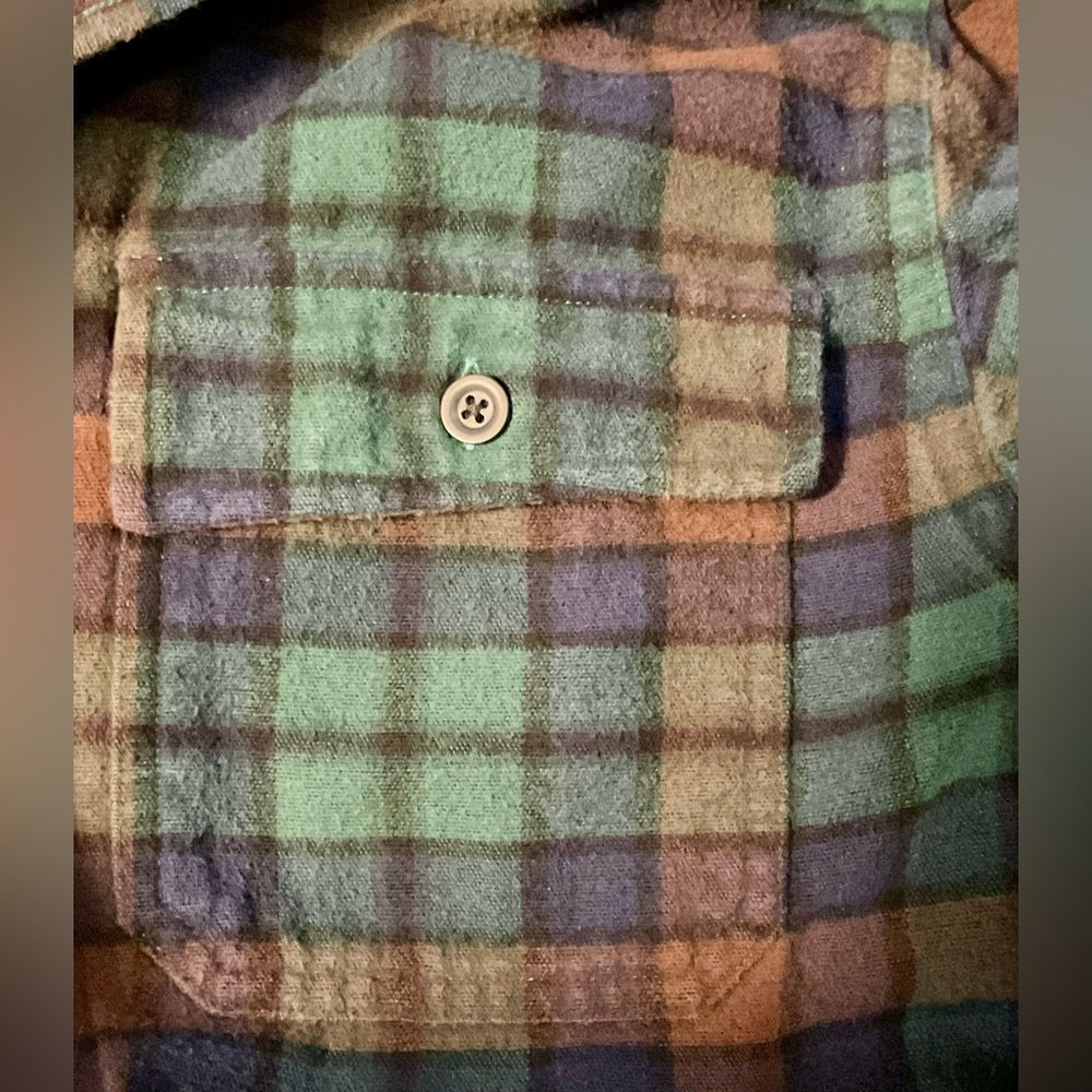 🌱L.L. Bean Green and Brown Checkered flannel button down Shirt - Picture 5 of 5